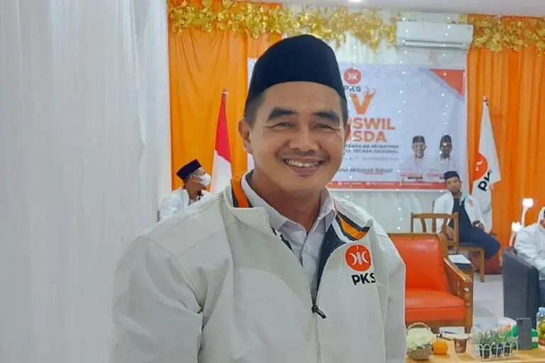 POLITIK-3-SIRAJUL-RAHMAN