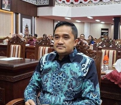 Asdy-Narang-Desak-Pemda-Kalteng-Aktif-Usulkan-Perbaikan-Jalan-Nasional-e1750386564153