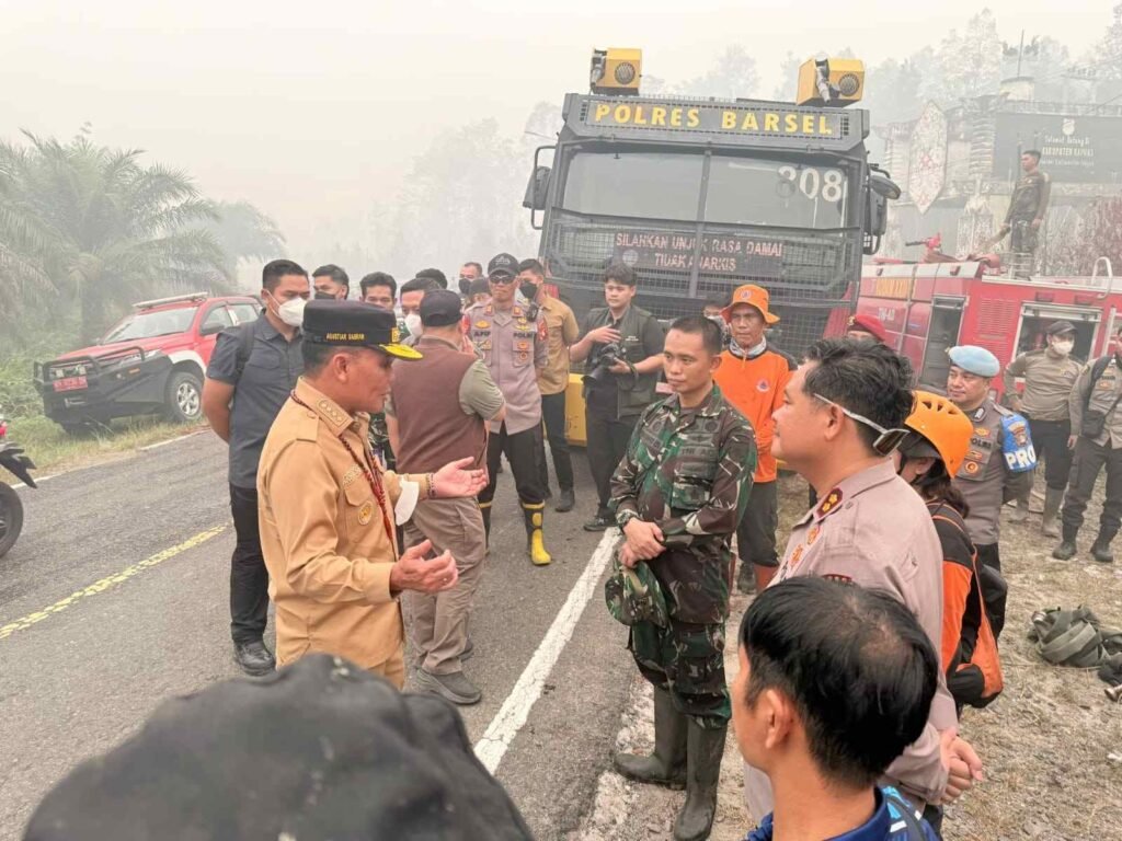 Hampir 700 Hektare Terbakar, Gubernur Agustiar Cek Langsung Karhutla di Barsel