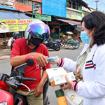 Pancani Gandrung Bagikan Masker Gratis, Sediakan Rumah Oksigen