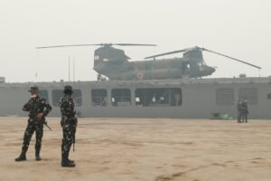JS Kunisaki Tiba di Kijing, 3 Helikopter Chinook Jepang Siap Dukung Penanganan Karhutla Kalimantan