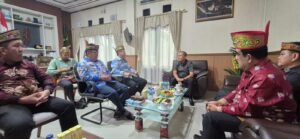 DAD Palangka Raya dan Kejari Bahas Perkara Adat hingga Pencegahan Narkoba