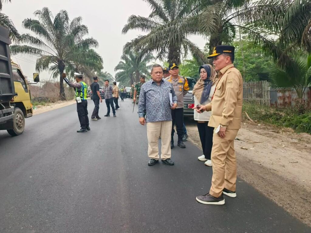 Gubernur Agustiar Sabran Soroti Truk Overload di Jalur Sampit–Ujung Pandaran