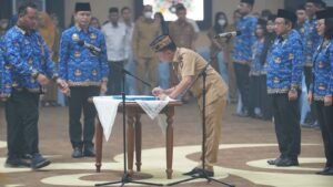 Lantik 234 Pejabat Pemprov Kalteng, Agustiar Sabran Minta Kinerja Tak Berhenti di Jabatan