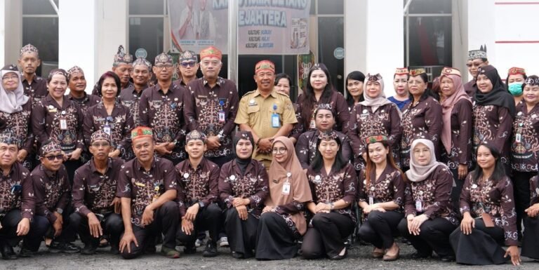 HARGANAS di Dinsos Kalteng: Dari Halaman Kantor, Pesan tentang Keluarga Disuarakan