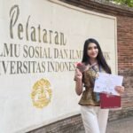 Dari Kembang Sepatu ke Panggung Dunia, Raisya Bawa Riset dan Budaya Dayak